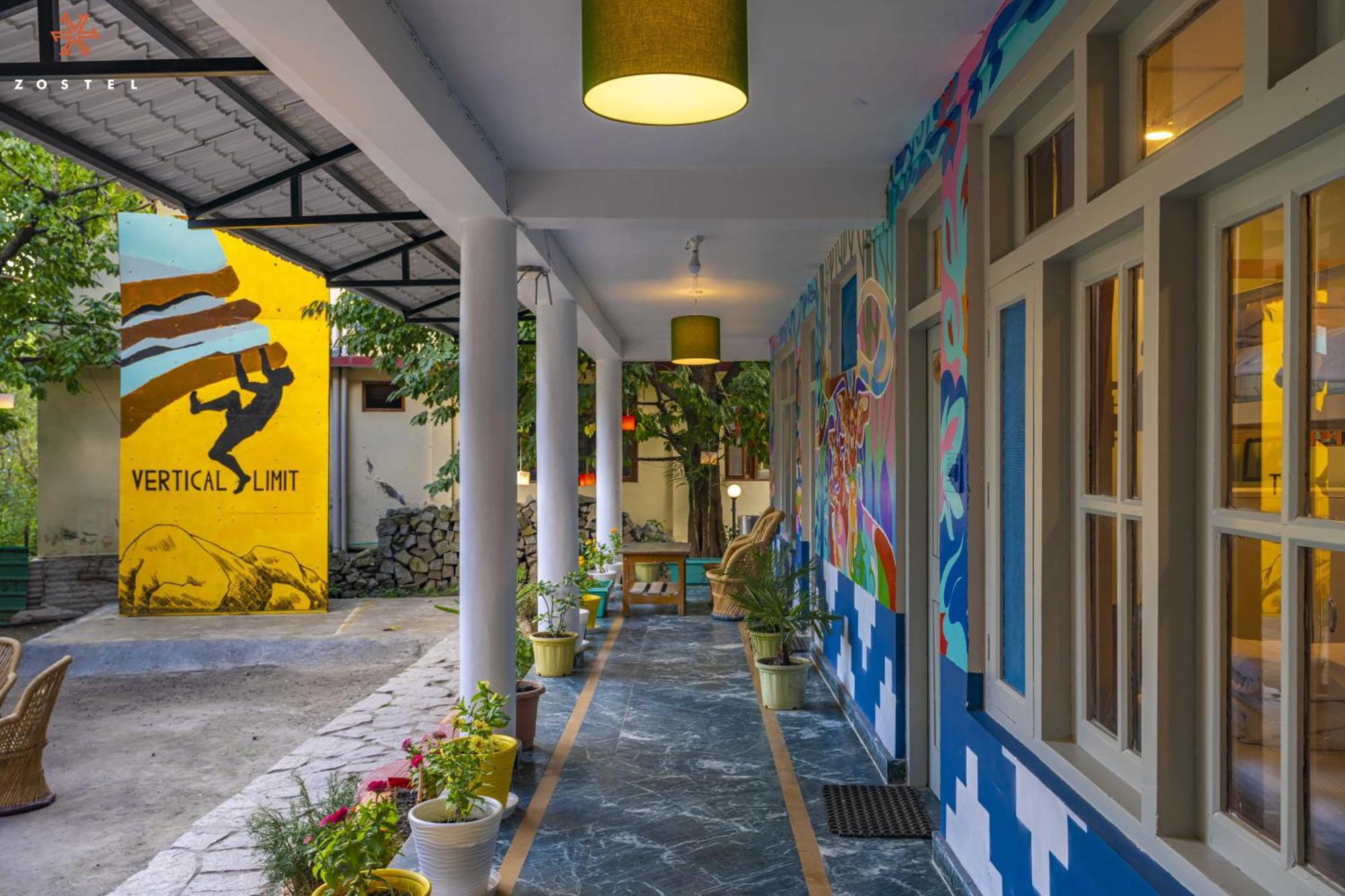 Zostel Old Manali Hostel Ngoại thất bức ảnh